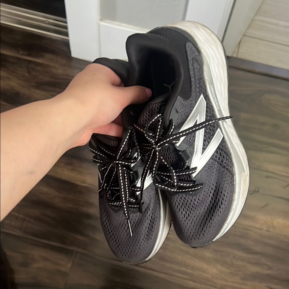 New Balance Black and White Athletic Shoes with Cushioned Design